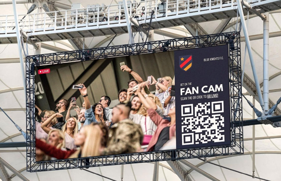 stadium-fan-engagement-screens